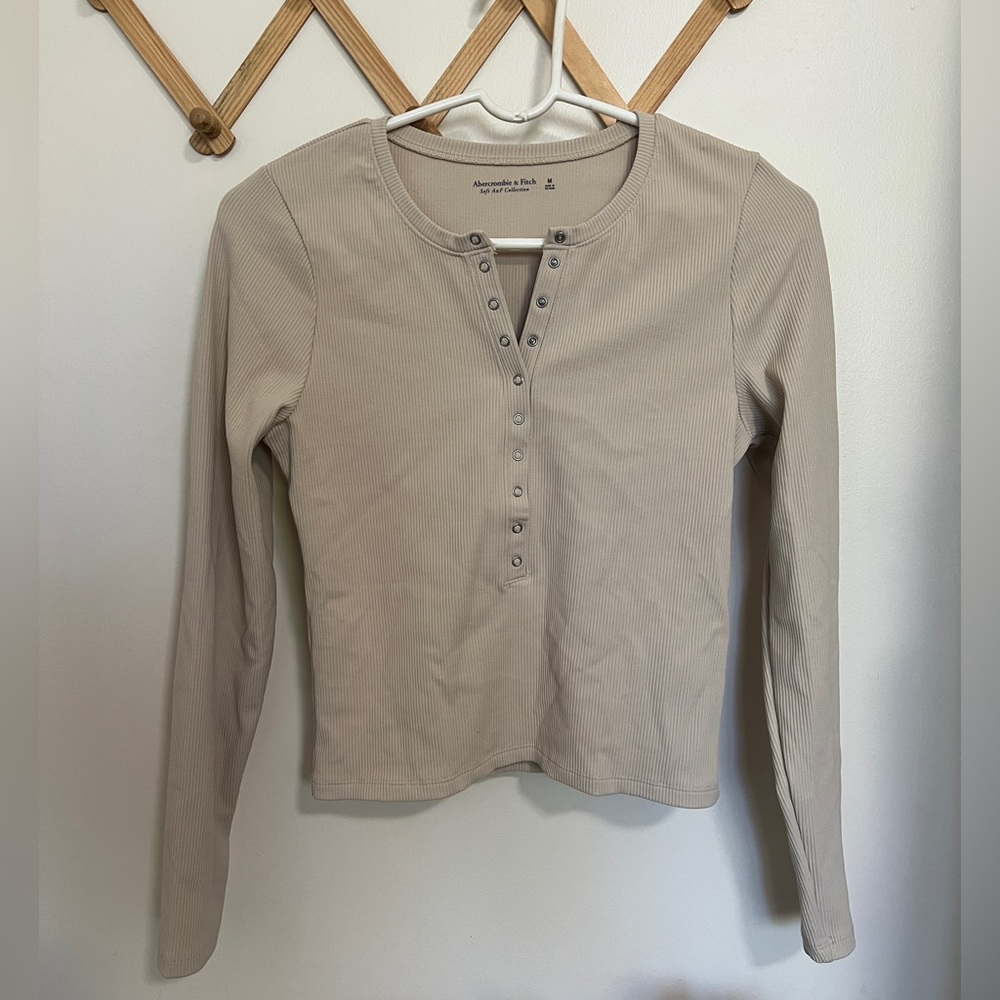 Long-Sleeve Seamless Rib Fabric Henley